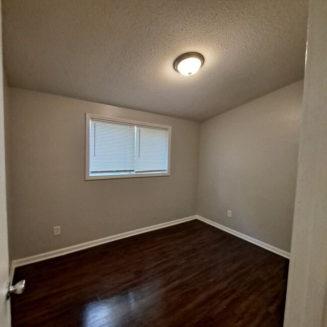 3408 Clearbrook St, Memphis, TN 38118 - photo 5