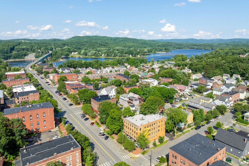 TurnersFalls_1000096_AJ_070825_FINAL