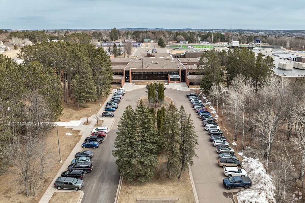 Cloquet Senior High is located in Cloquet MN.