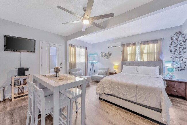 3317 W St Conrad St unit ID1324834P, Tampa, FL 33607 - photo 2