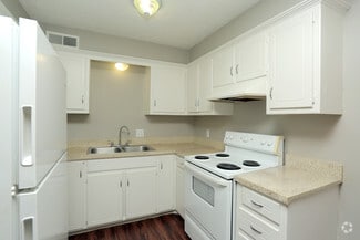 7408 NW 23rd St, Bethany, OK 73008