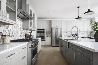 2012 Saguaro Glen, Escondido, CA 92025