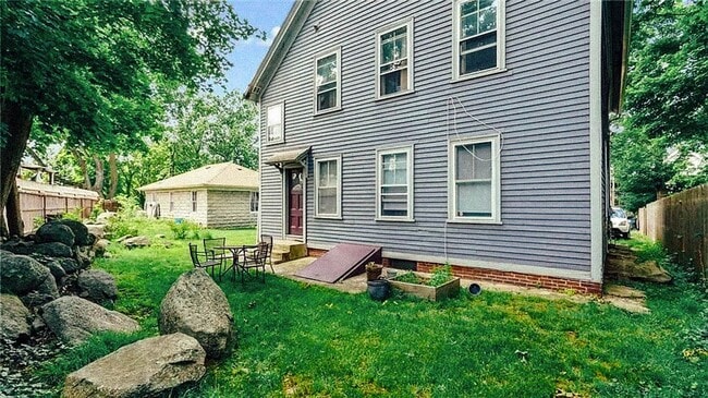 49 Hillside Ave unit 2, Providence, RI 02906 - photo 2