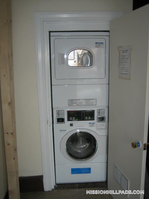 1572 Tremont St unit 2, Roxbury Crossing, MA 02120 - photo 7