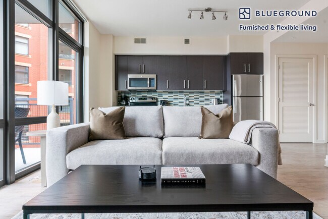 1128 N Irving St unit FL4-ID1188, Arlington, VA 22201 - photo 2