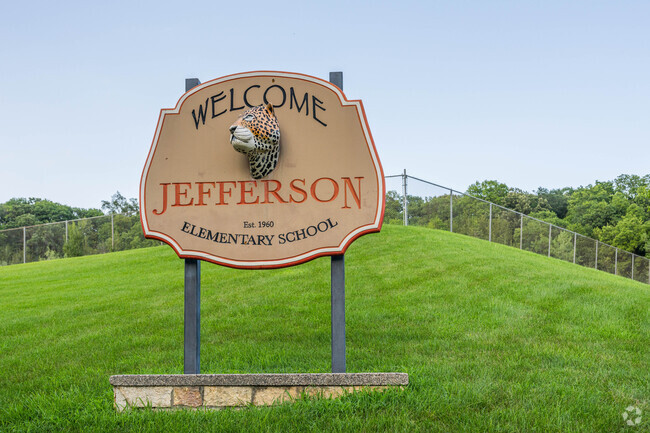Jefferson Elementary is a public school in Mankato, MN, serving 188 students in grades K-5.