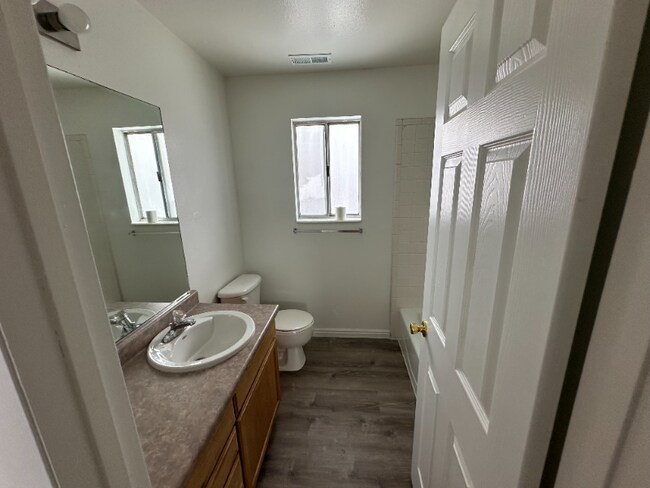 411 Noble Rd, Tooele, UT 84074 - photo 6