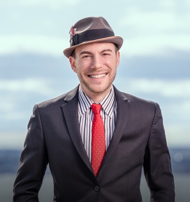 Agent Photo
