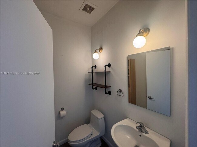 The Meridian Condo, Miami Beach, FL 33139 - photo 3