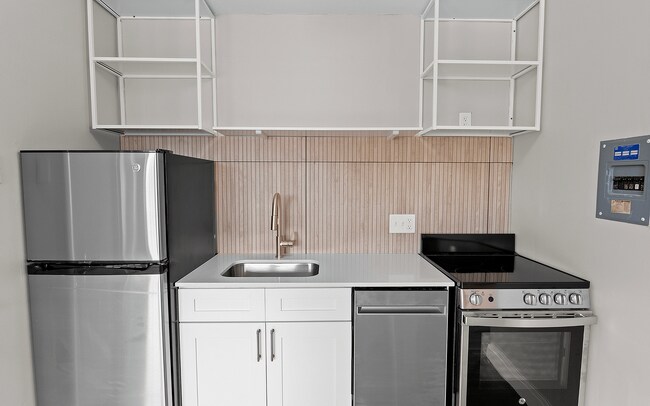 The Flats at Wasson Way Kitchen