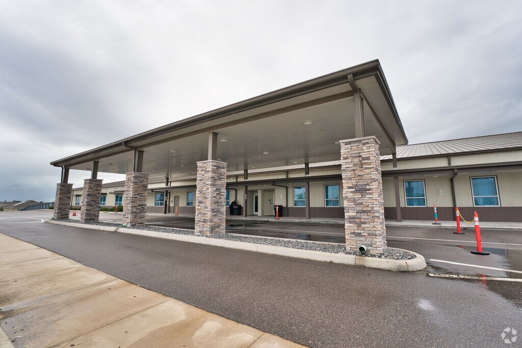 Welcome to the Navigator Academy of Leadership Davenport in Outlying Polk County.