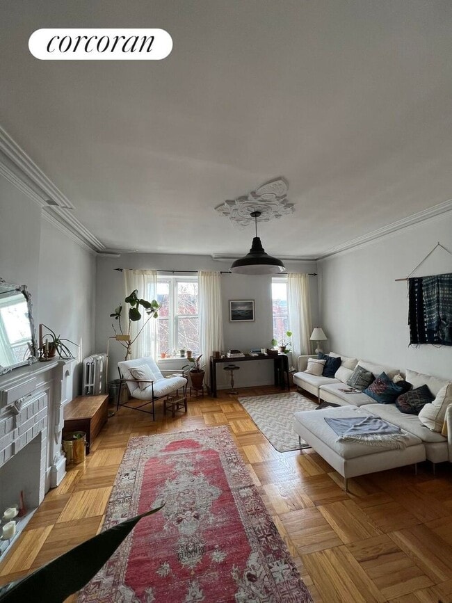 131 1/2 Noble St, Brooklyn, NY 11222