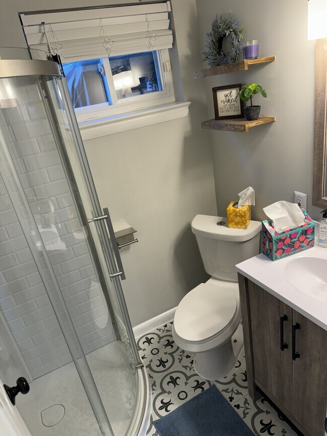 914 Daleview Dr, Silver Spring, MD 20901 - photo 2