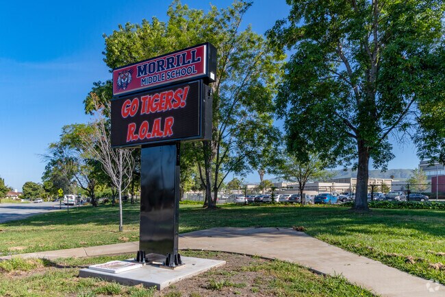 Near Vinci South, Morrill Middle School supports a smooth transition for growing students in the area.


2/2