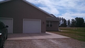 E2512 Spencer Lake Rd, Waupaca, WI 54981
