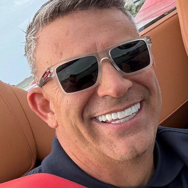 Agent Photo