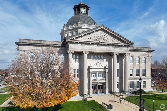 Boone County Courthouse anchors historic downtown Lebanon with classic architecture.