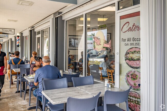 Have a fabulous brunch at Lots of Lox Deli while living in Palmetto Estates, FL.