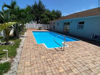 104 NE 15th Place, Cape Coral, FL 33909