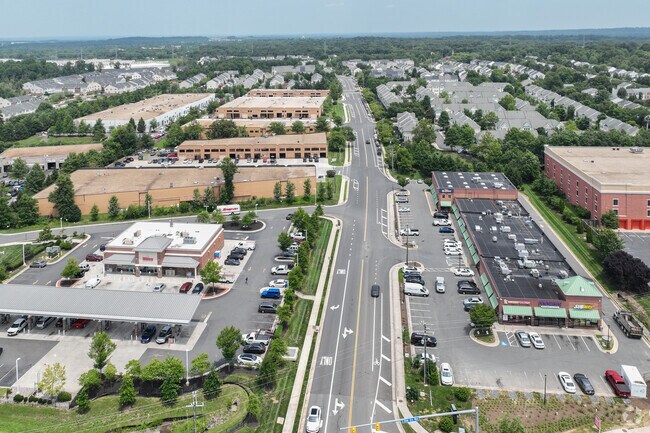 Discover the bustling hot spots of activity for people looking for excitement in Oak Grove.