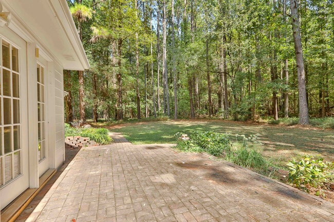 Private Acreage with Patio
