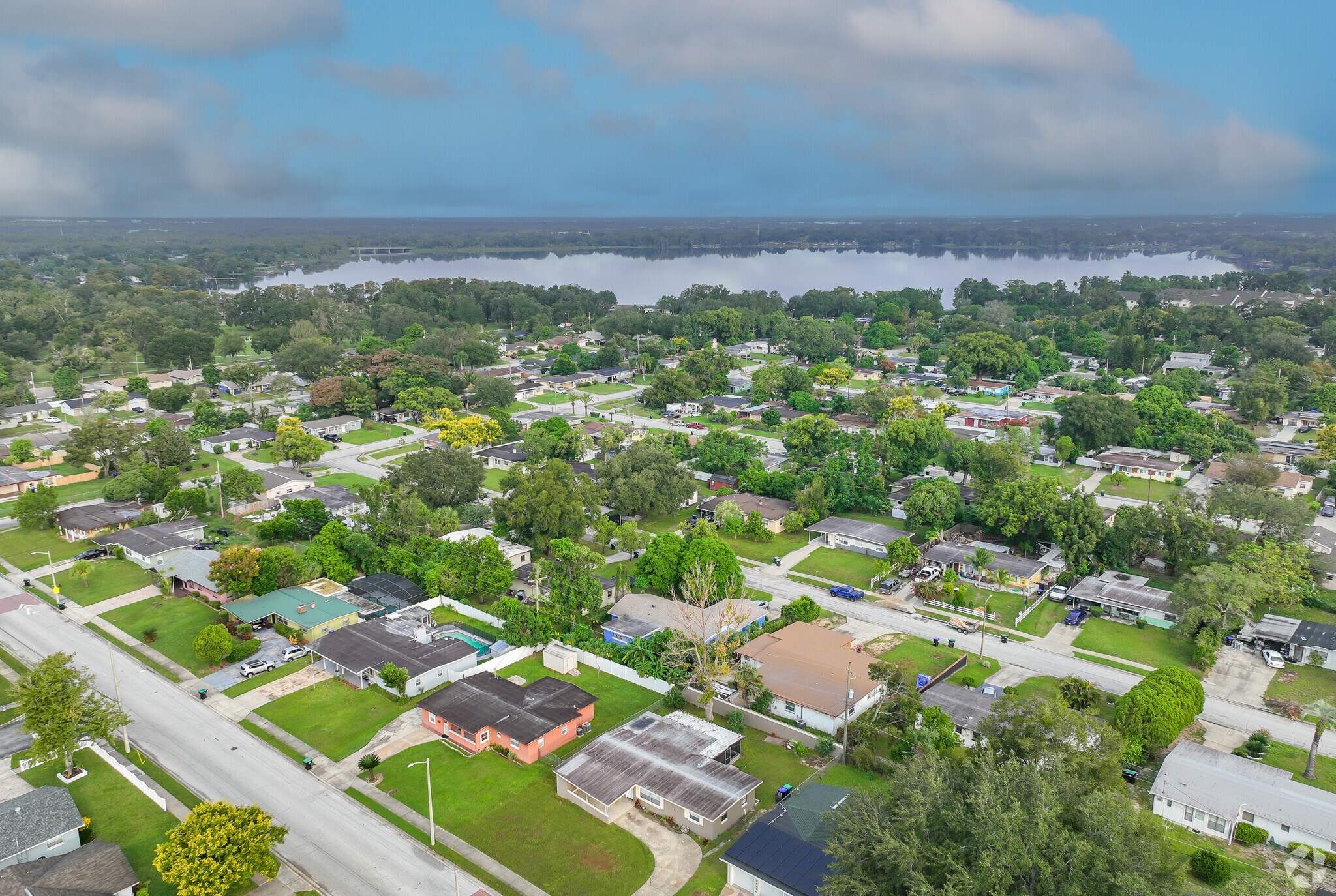 Clear Lake homes surrounding the lake itself.