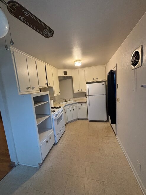 9101 W Morgan Ave unit 1, Milwaukee, WI 53228 - photo 1