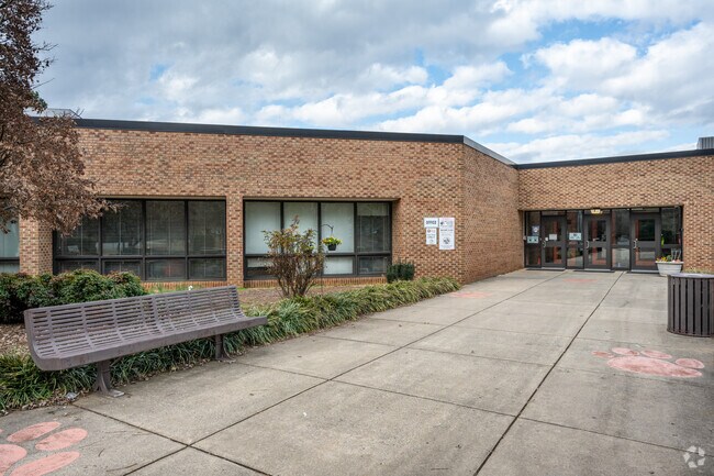 South Davie Middle School received a diversity grade of A- from Niche.