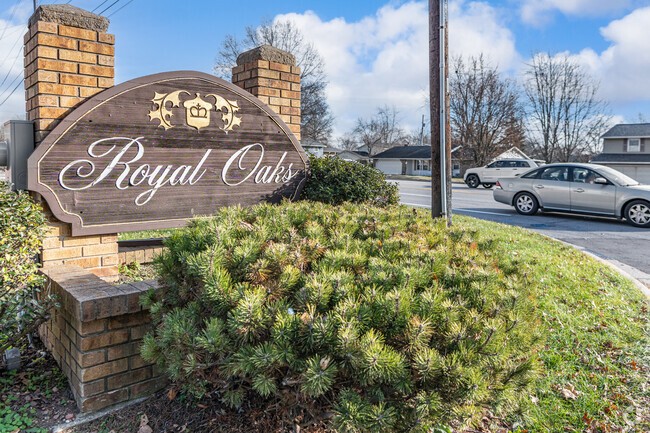 Residents live nearby major thoroughfare in Royal Oaks.