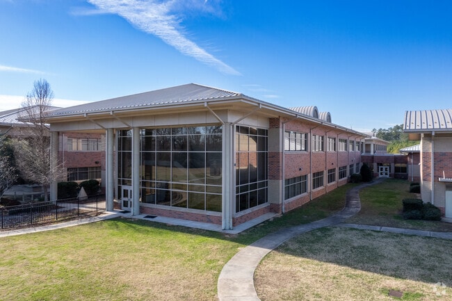 Eddie White Elementary School has a student-teacher ratio of 21 to 1.