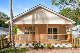 1357 Mattie St, Saint Augustine, FL 32084