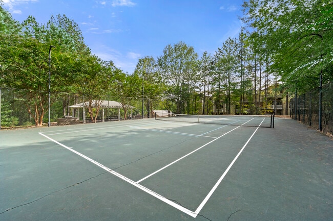 Outdoor Tennis/Pickleball Court