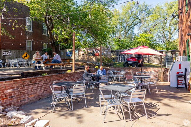 Residence will find great outdoor dining options in the Peabody Darst Webbe Neighborhood.