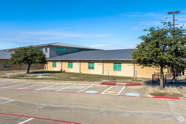 Bright Academy has a student-teacher ratio of 13 to 1.