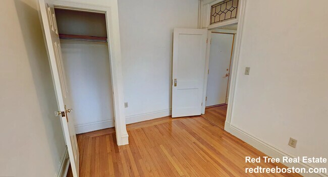 16 Queensberry St unit 44, Boston, MA 02215 - photo 6
