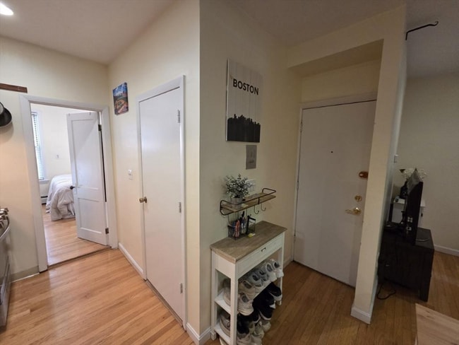 26 Unity St unit 2, Boston, MA 02113 - photo 6