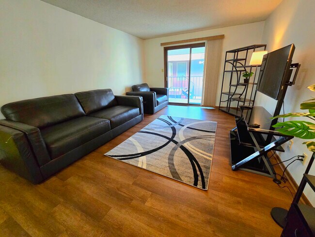 3034 SW Lydia Ave unit 211, Topeka, KS 66614 - photo 3