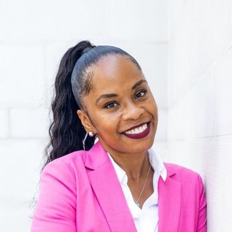 Dina Thomas
