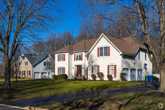 Traditional homes on large lots are common throughout Chester Heights.