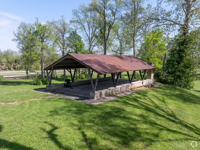 Head over to McCabe Park in Lakeview with the entire family for a picnic.