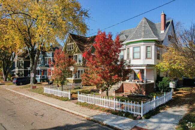 The homes in the Southeast Community Association have a distinct historic Victorian feel.