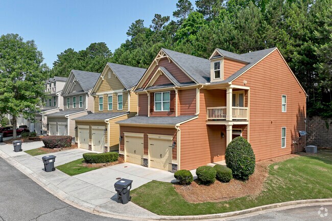Fair Oaks offers many townhouse options for residents to choose from.
