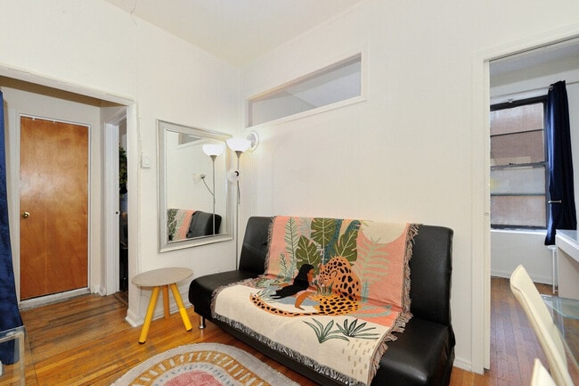 201 E 89th St unit ID1323915P, New York, NY 10128 - photo 3