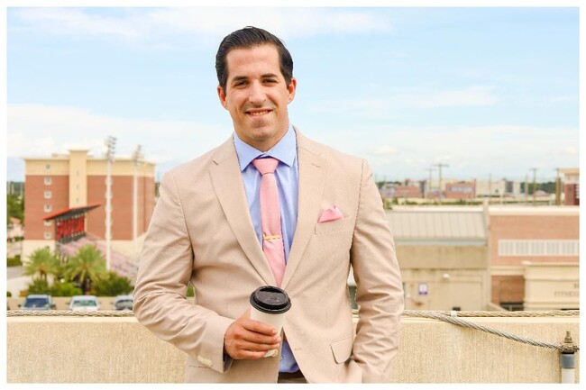Agent Photo