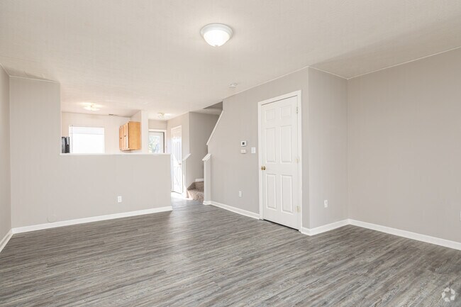 Maple Oaks, Middletown, OH 45044 - photo 2