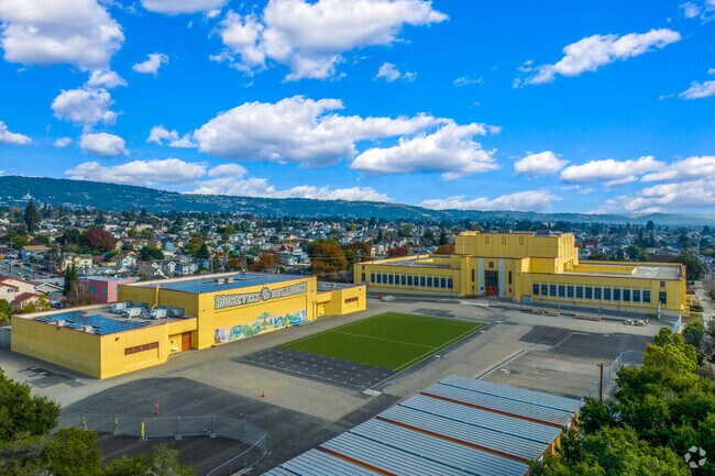 Roosevelt Middle School offers its students a wide variety of classes.