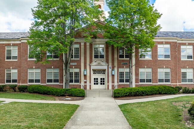 Kilbourne Middle School is home to grades 6-8 with a 15 to 1 student teacher ratio.