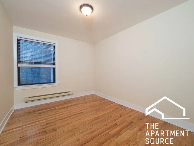 631 W Barry Ave unit 204, Chicago, IL 60657 - photo 5