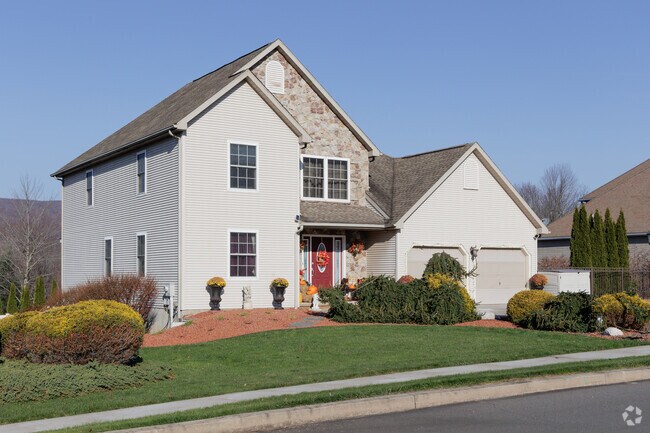 Modern living meets tradition with spacious McMansions in Mayfield, PA.