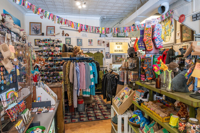 Ratsy's is a quirky, locally owned gift and consignment shop in downtown Oberlin.